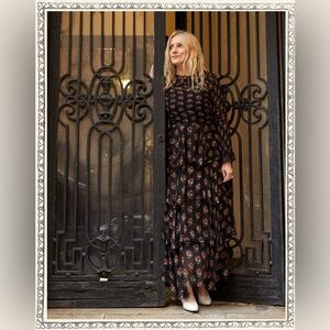 Doen Ciara Dress in Paisley Bouquet Silk Georgette (Size Medium)